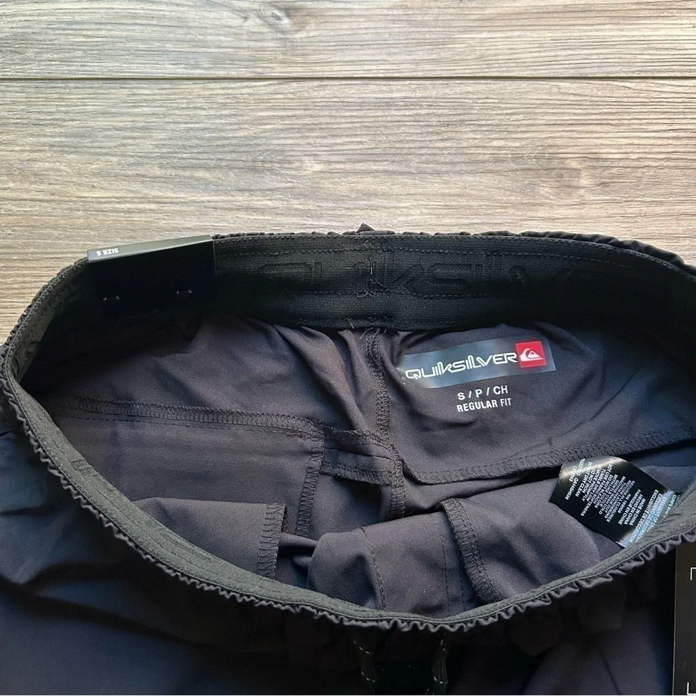 Quicksilver | Dryflight Black Workout Running Shorts (Small) - Picture 9 of 10